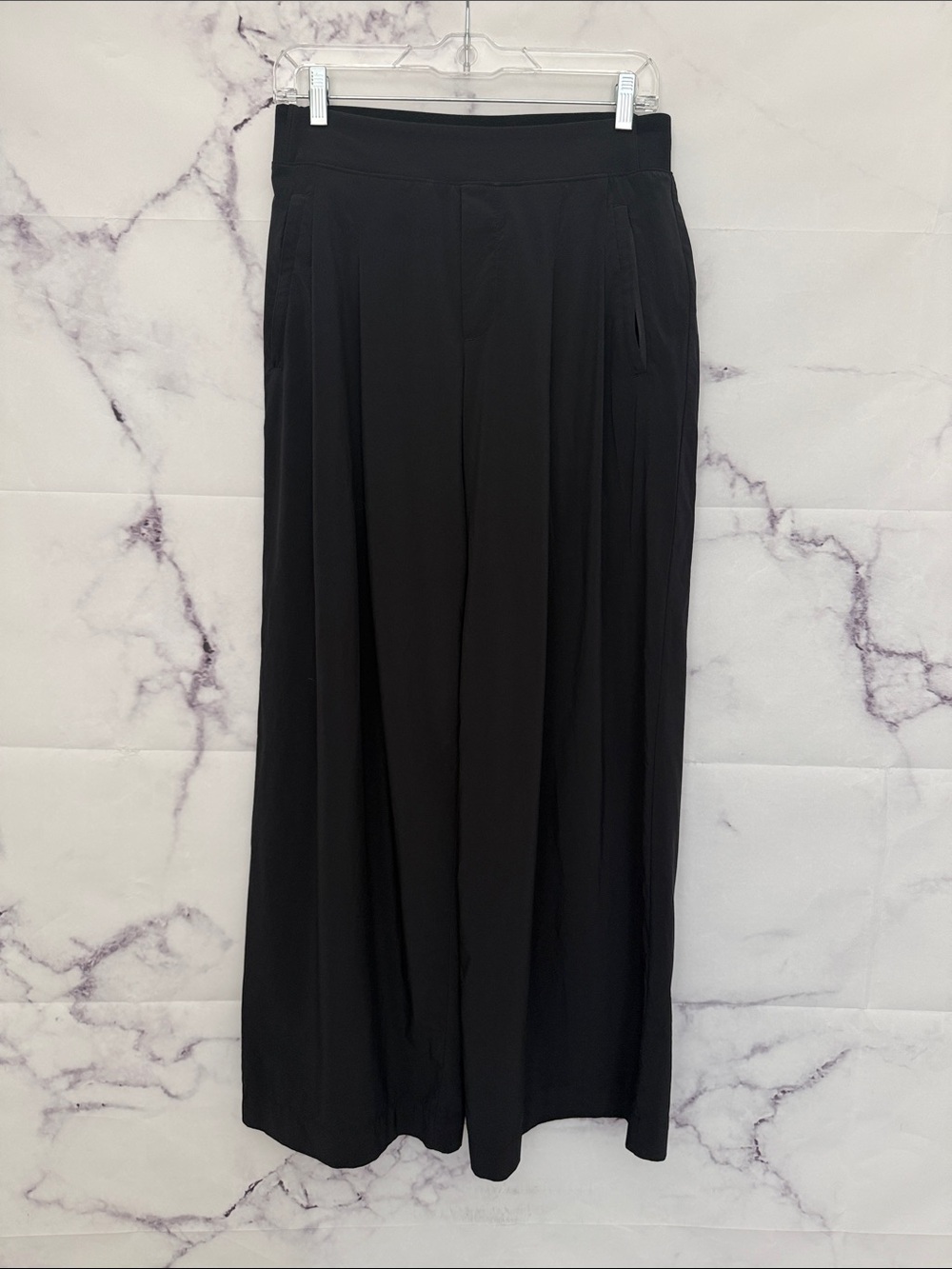 ATHLETA Black Wide Leg Lightweight Pants Size 6